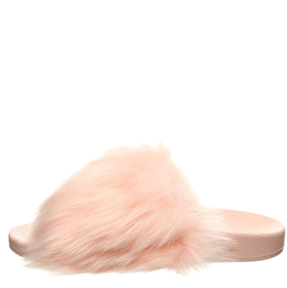 Bearpaw Lucinda Faux Fur Slides - Picture 2 of 6